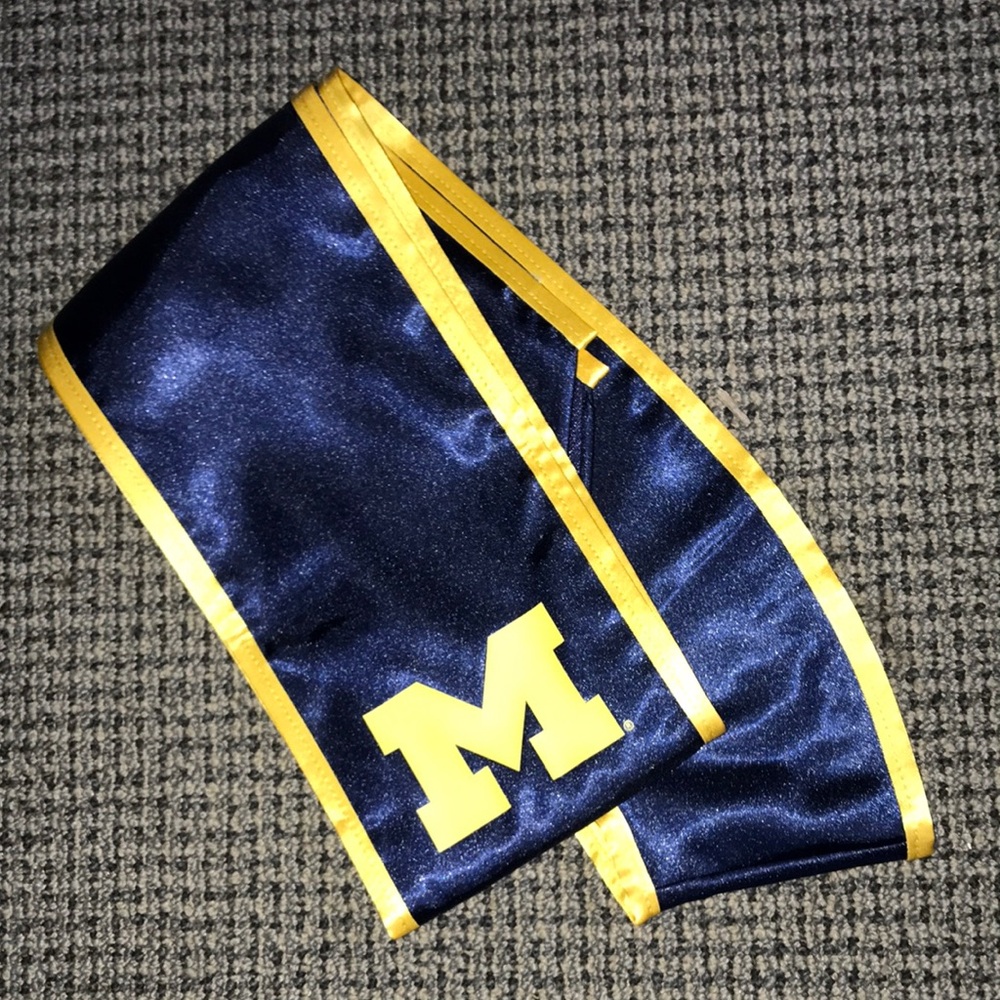Michigan Wolverines graduation sash